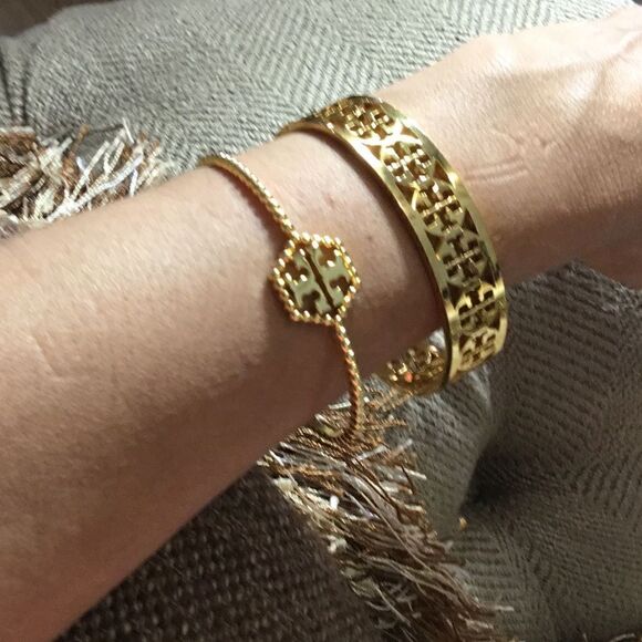 TORY BURCH OPEN BRACELET CUFF 18K GOLD/BRASS - Picture 8 of 11